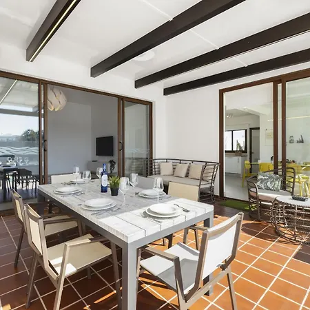 Sea Breeze Callao By Escape * Playa Blanca